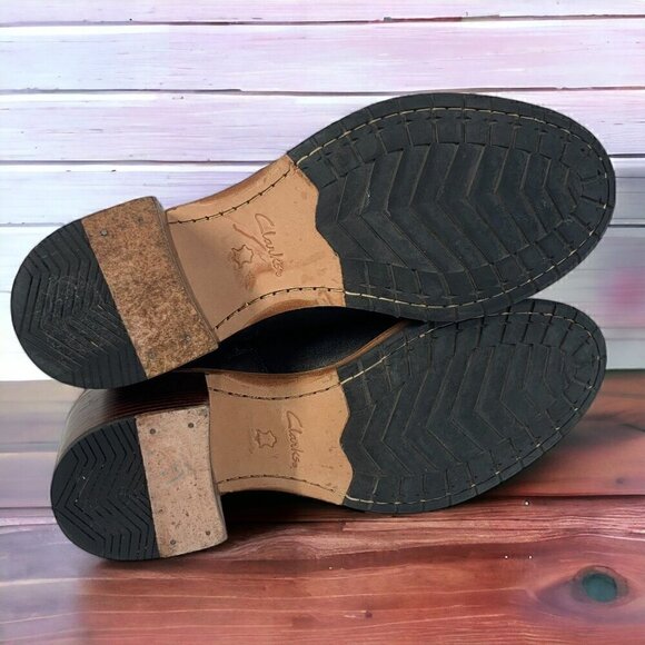 Clarks Women's Clarkdale Jax Ankle Boot Black Leather Size 10 Like New - Picture 7 of 12